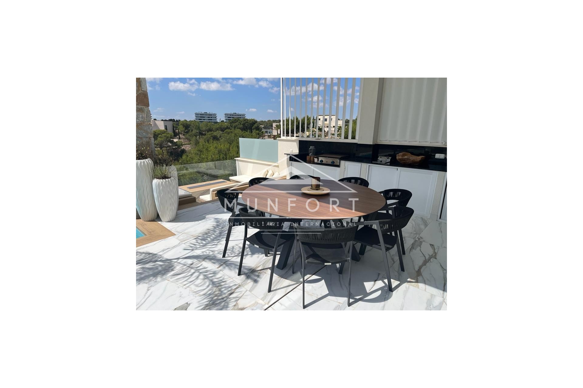 Wiederverkauf - Luxusvillen -
Orihuela Costa - Las Colinas Golf