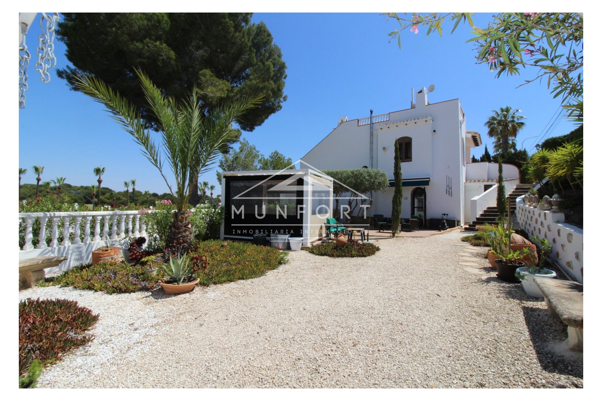 Wiederverkauf - Luxusvillen -
Orihuela Costa - Villamartin