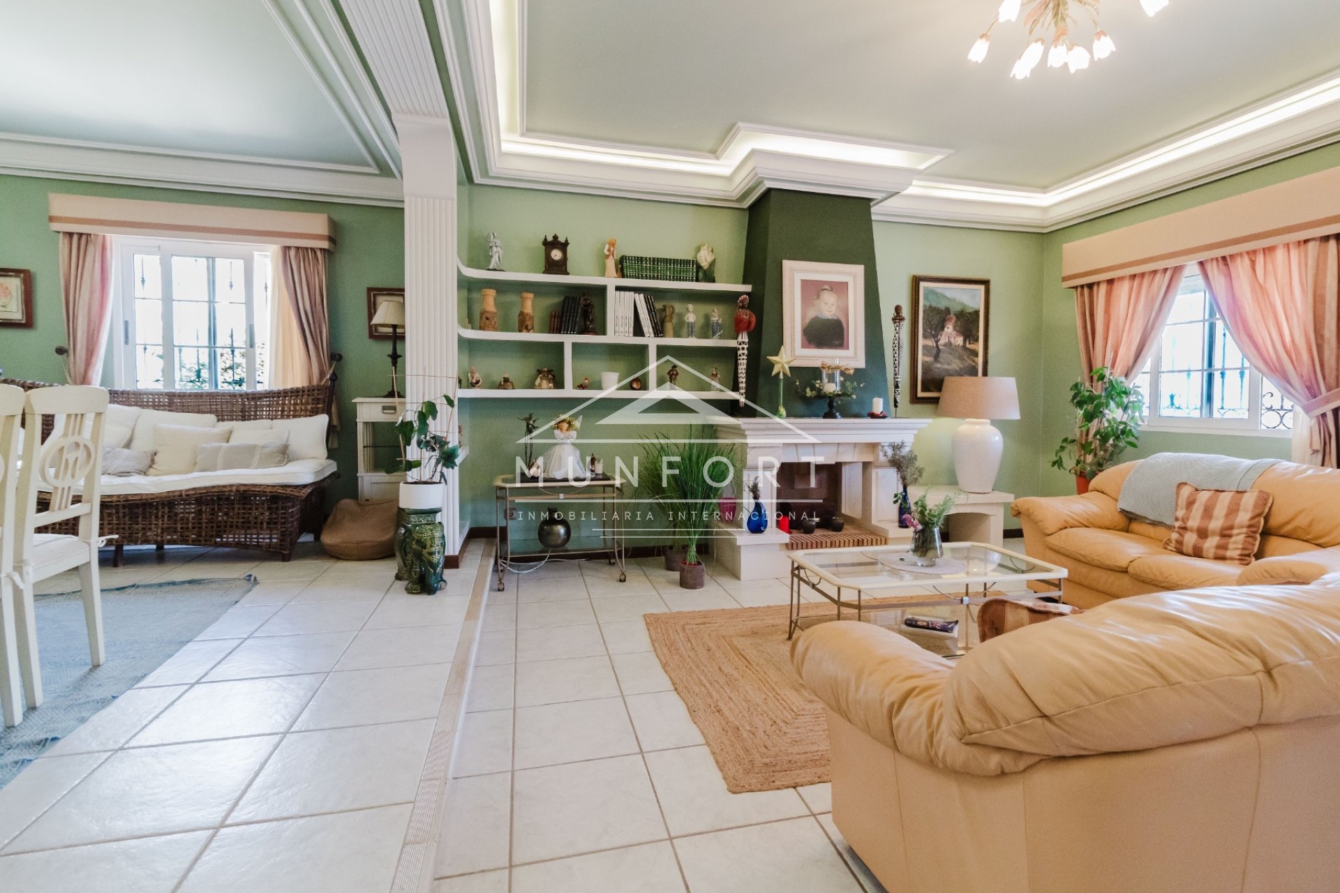 Wiederverkauf - Luxusvillen -
Torrevieja - La Mata - Torrevieja