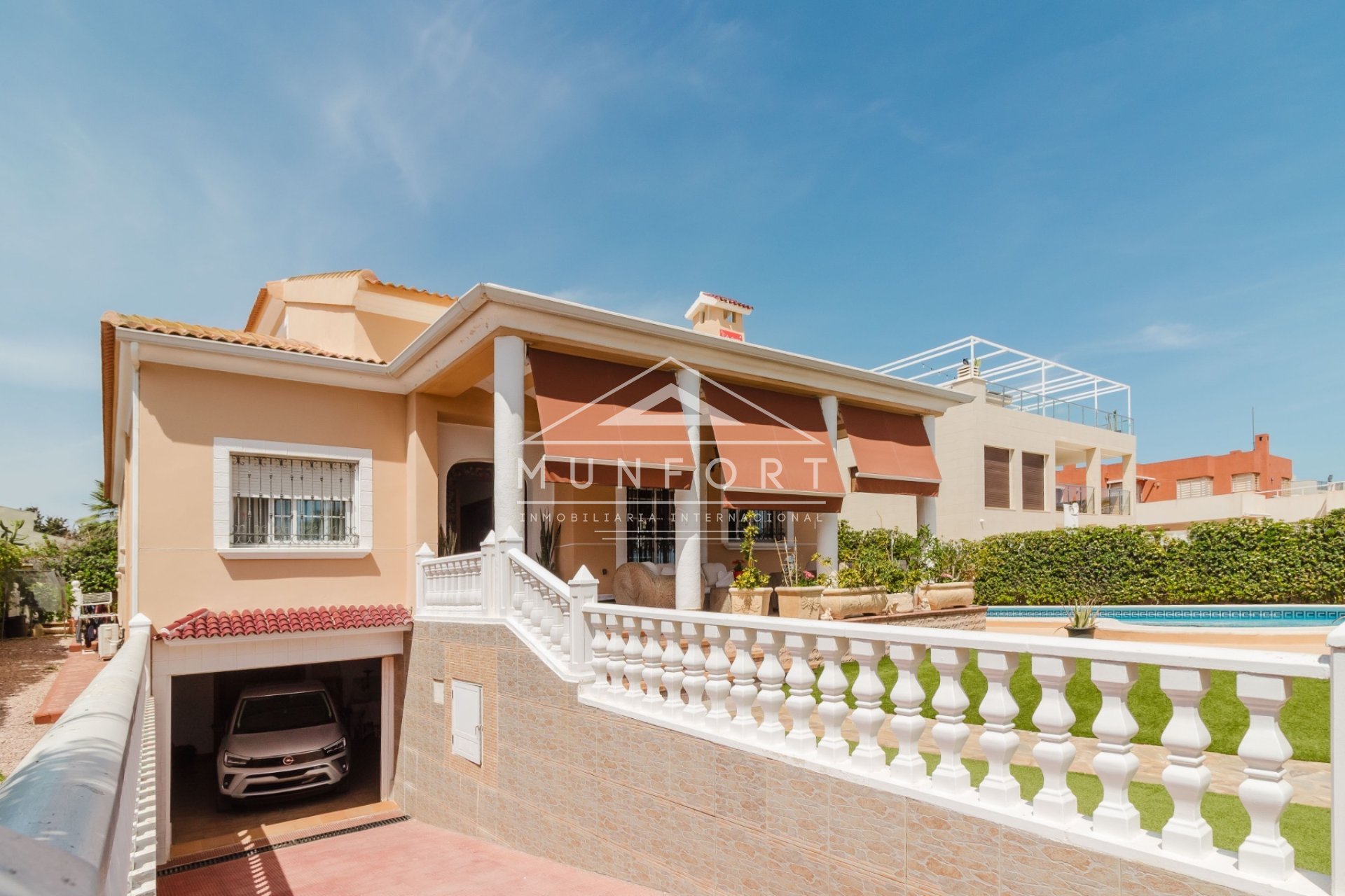 Wiederverkauf - Luxusvillen -
Torrevieja - La Mata - Torrevieja