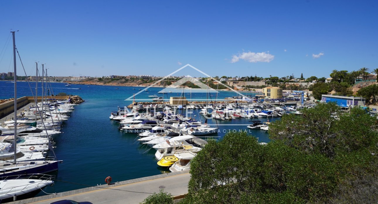 Wiederverkauf - Penthäuser -
Orihuela Costa - Lomas de Cabo Roig