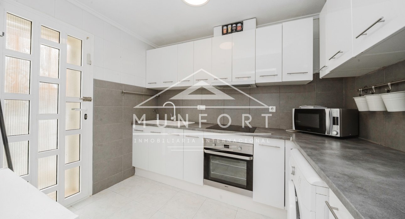 Wiederverkauf - Reihenhäuser -
Benijófar