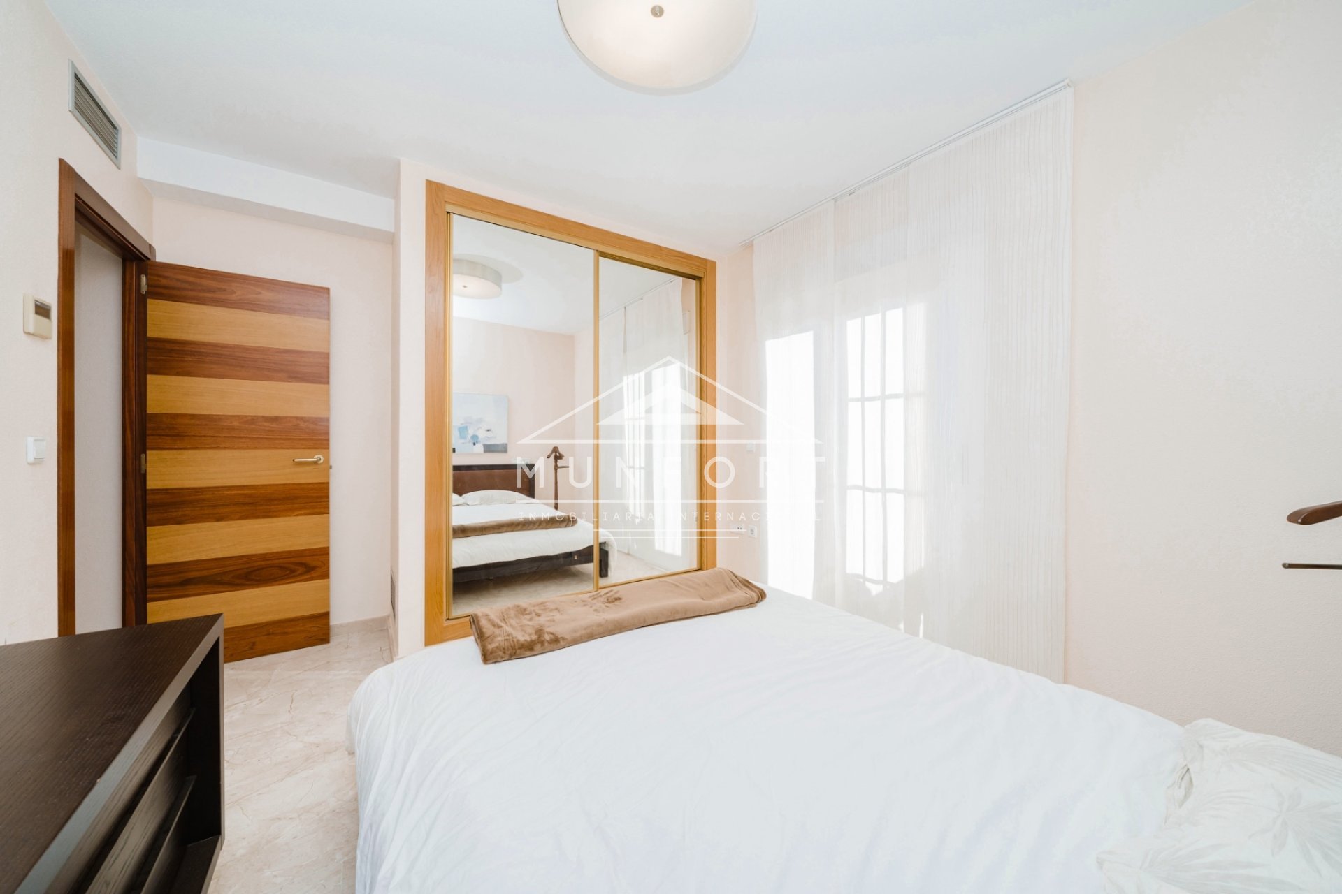 Wiederverkauf - Reihenhäuser -
Los Narejos