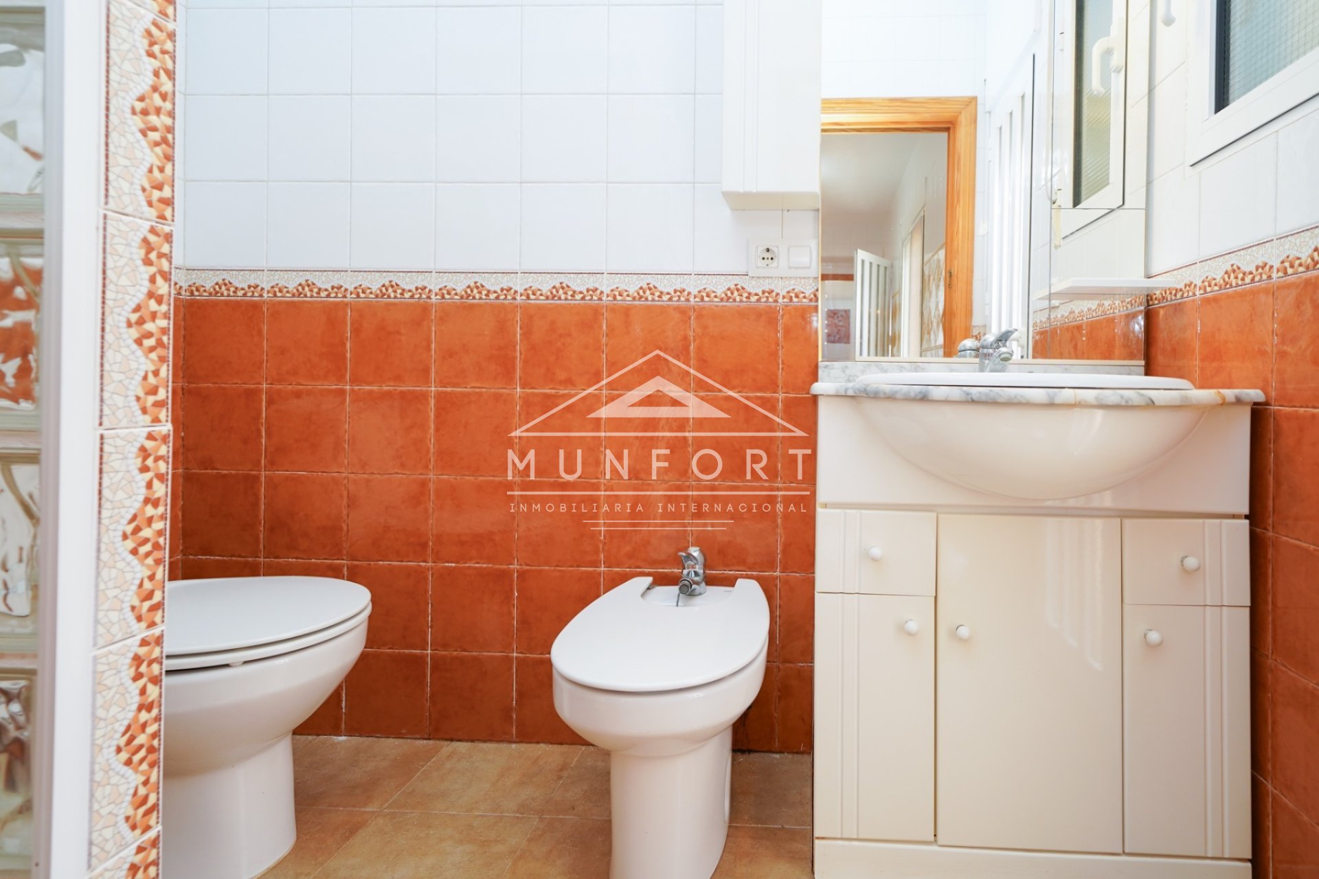 Wiederverkauf - Reihenhäuser -
Los Urrutias