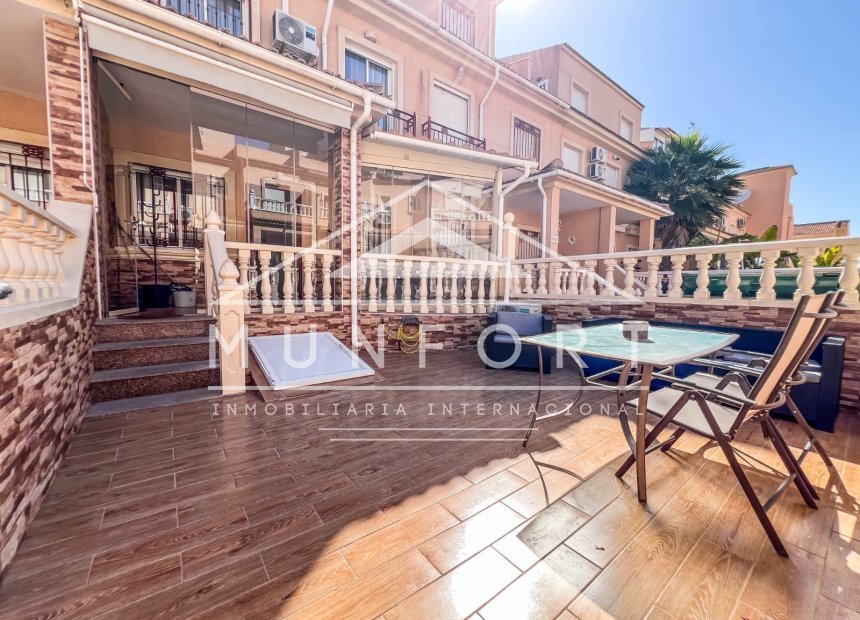 Wiederverkauf - Reihenhäuser -
Orihuela Costa - Playa Flamenca