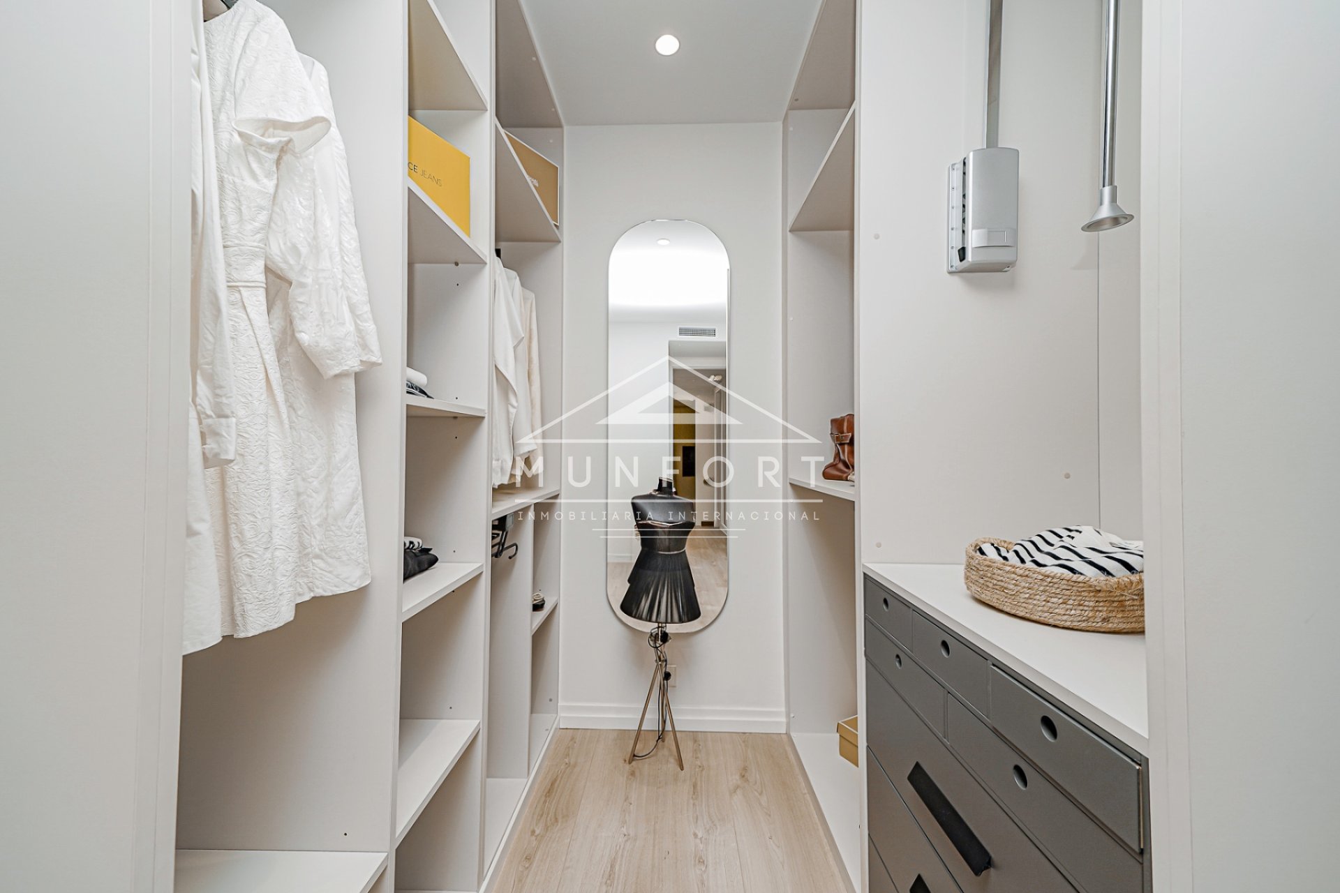 Wiederverkauf - Reihenhäuser -
Pilar de la Horadada