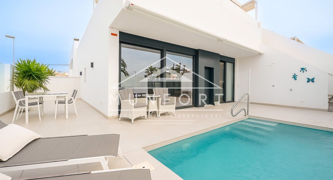 Wiederverkauf - Reihenhäuser -
Pilar de la Horadada