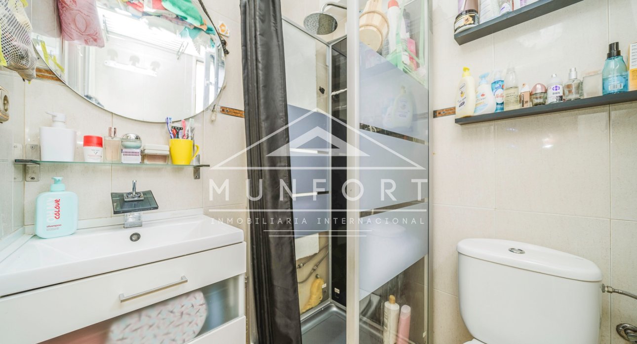 Wiederverkauf - Reihenhäuser -
San Miguel de Salinas