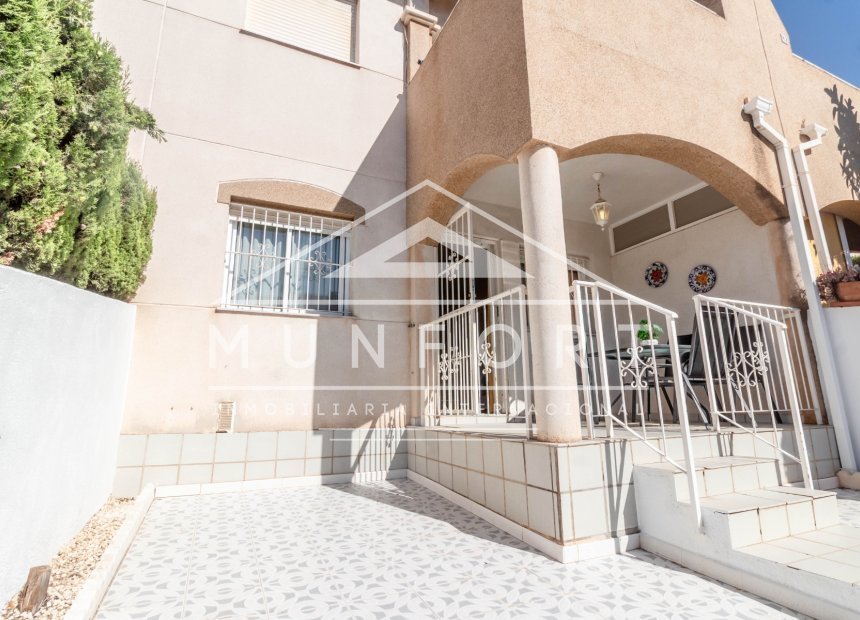 Wiederverkauf - Reihenhäuser -
Torrevieja - Aguas Nuevas - Torrevieja