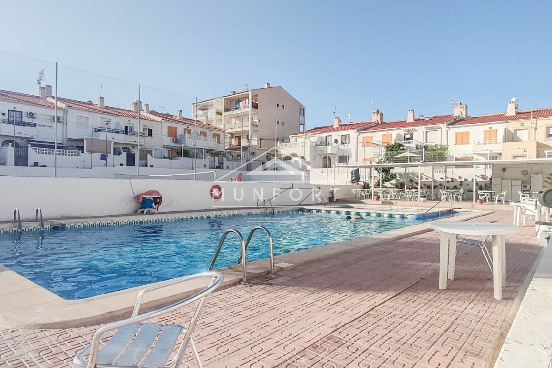 Wiederverkauf - Reihenhäuser -
Torrevieja - Cabo Cervera - Torrevieja