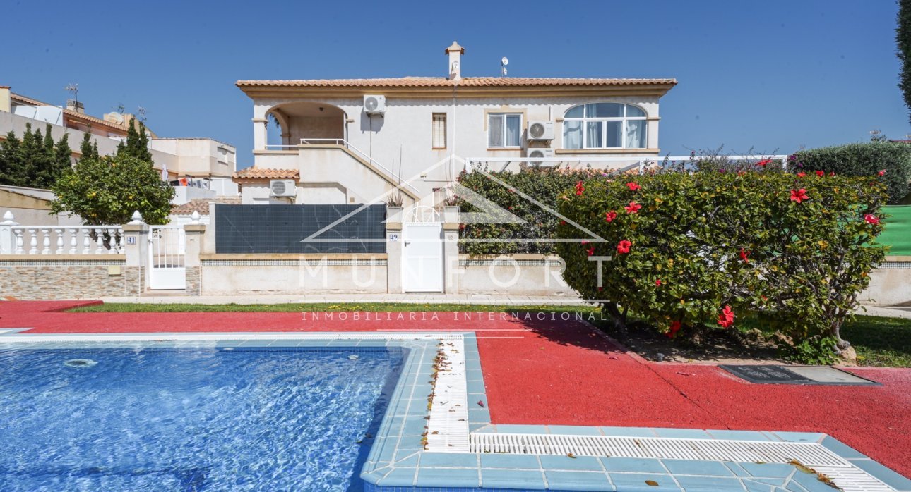 Wiederverkauf - Reihenhäuser -
Torrevieja