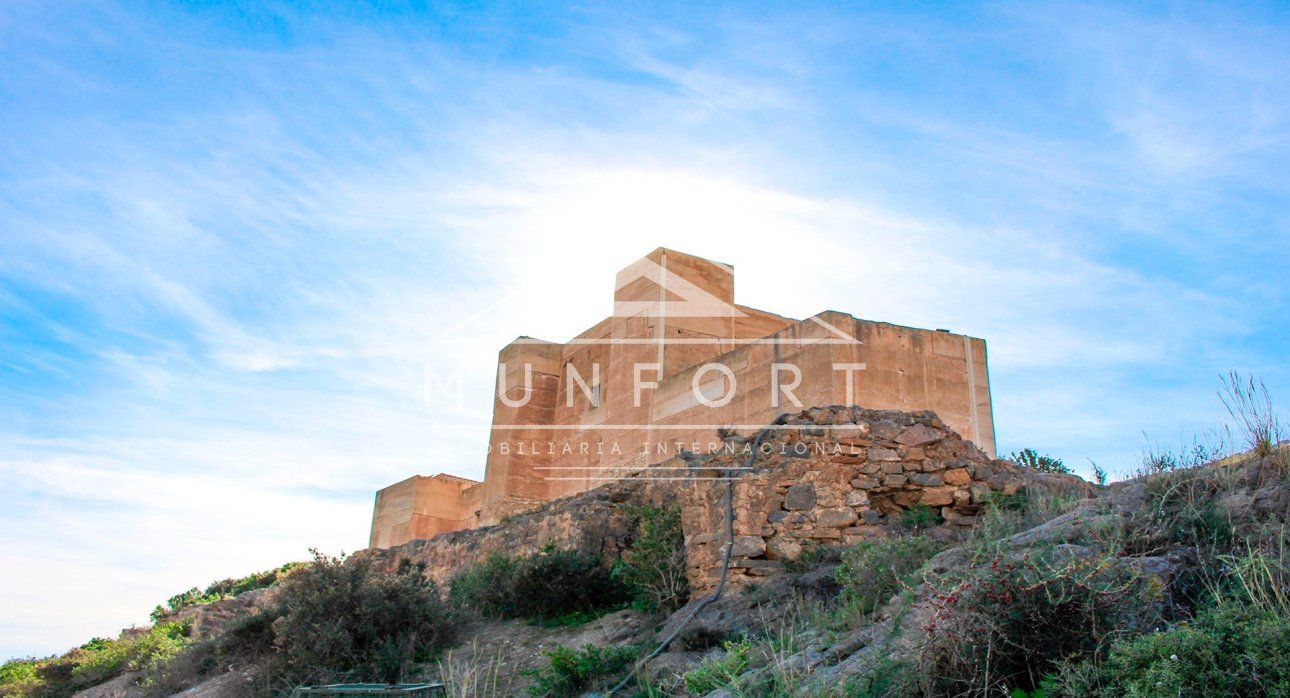 Wiederverkauf - Villen -
Cox