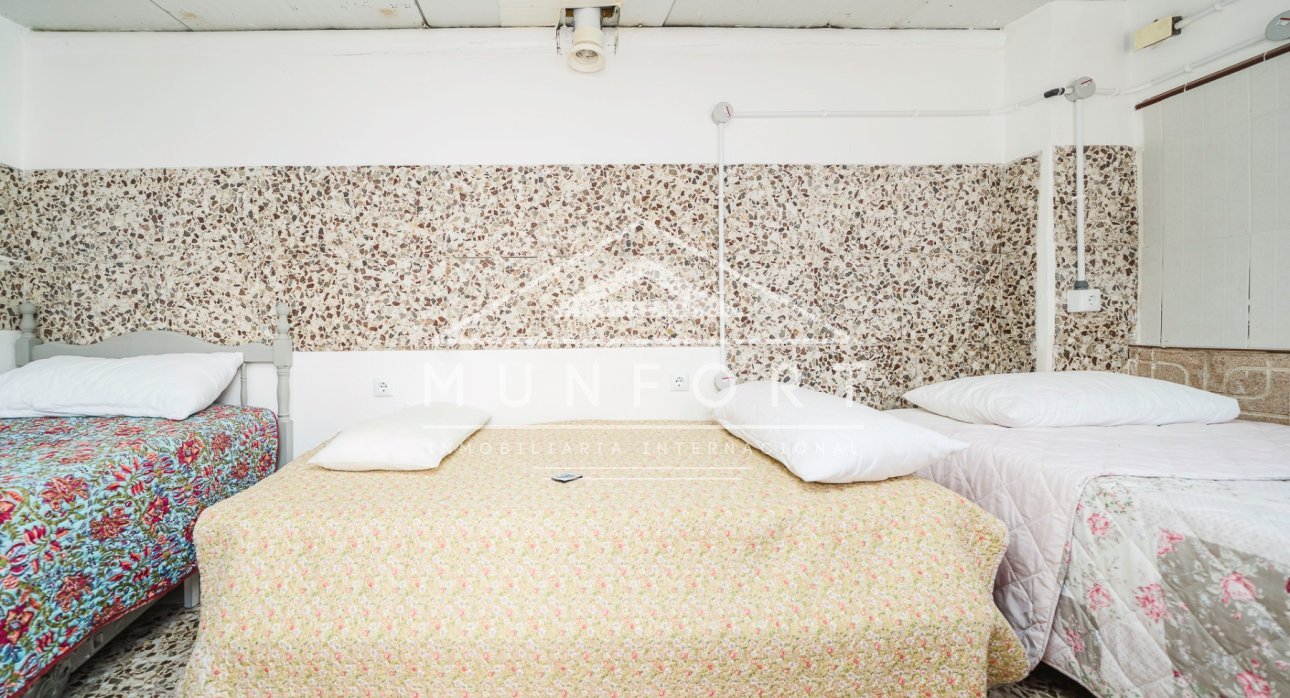 Wiederverkauf - Villen -
Lo Pagán