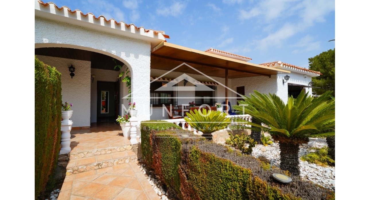 Wiederverkauf - Villen -
Orihuela Costa - Dehesa de Campoamor