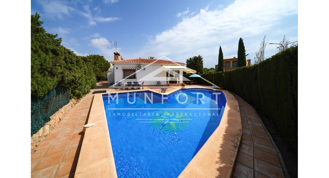 Wiederverkauf - Villen -
Orihuela Costa - Dehesa de Campoamor