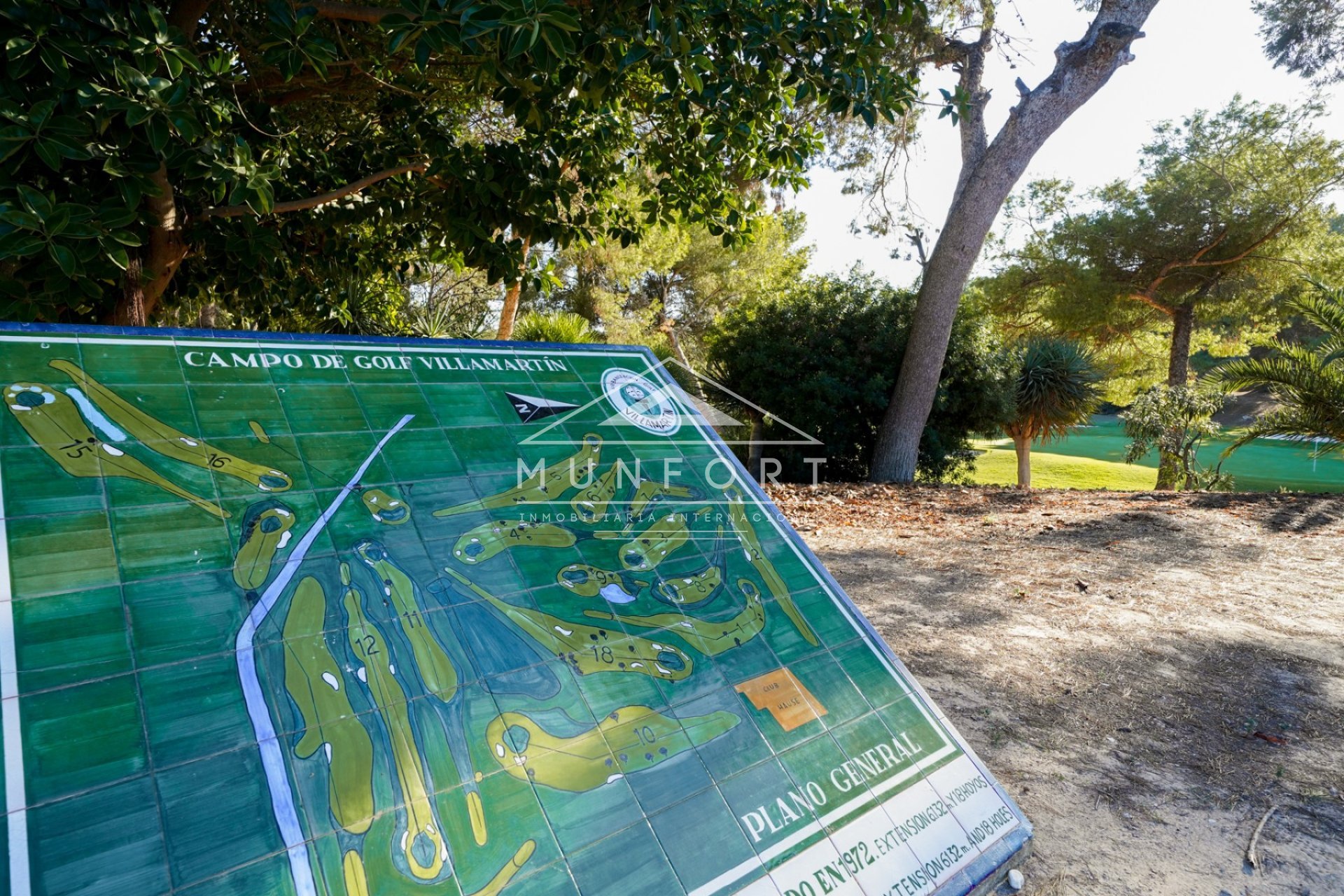 Wiederverkauf - Villen -
Orihuela Costa - Los Altos de Villamartín