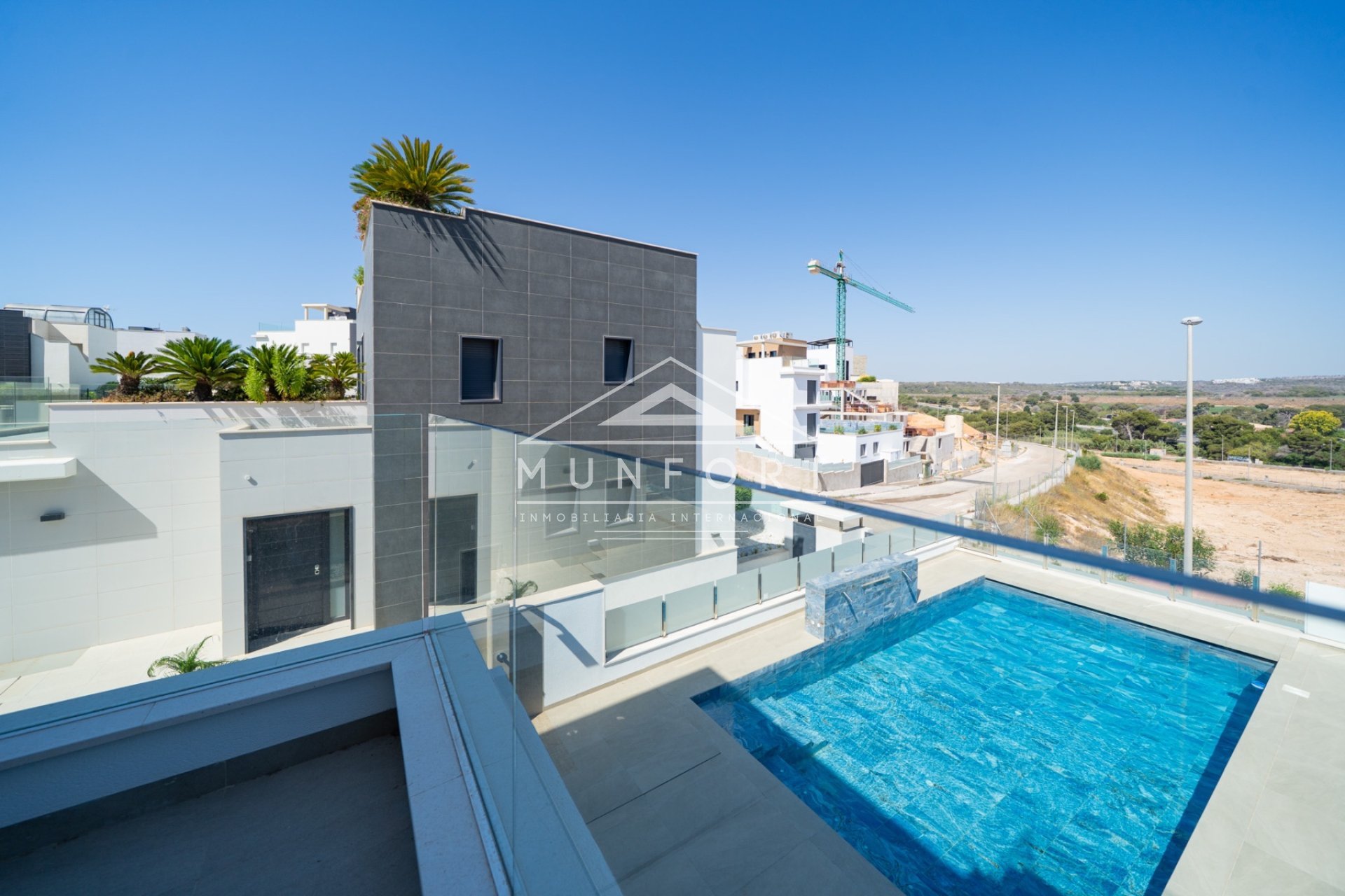 Wiederverkauf - Villen -
Orihuela Costa