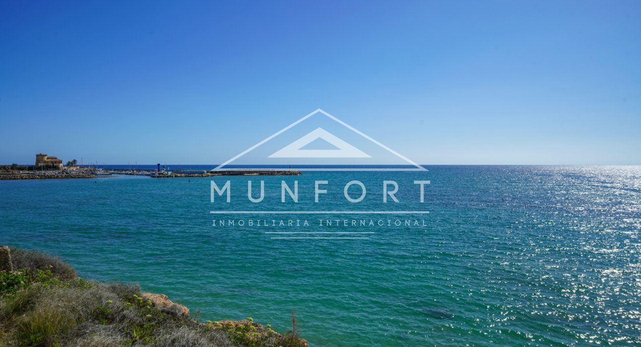 Wiederverkauf - Villen -
Pilar de la Horadada