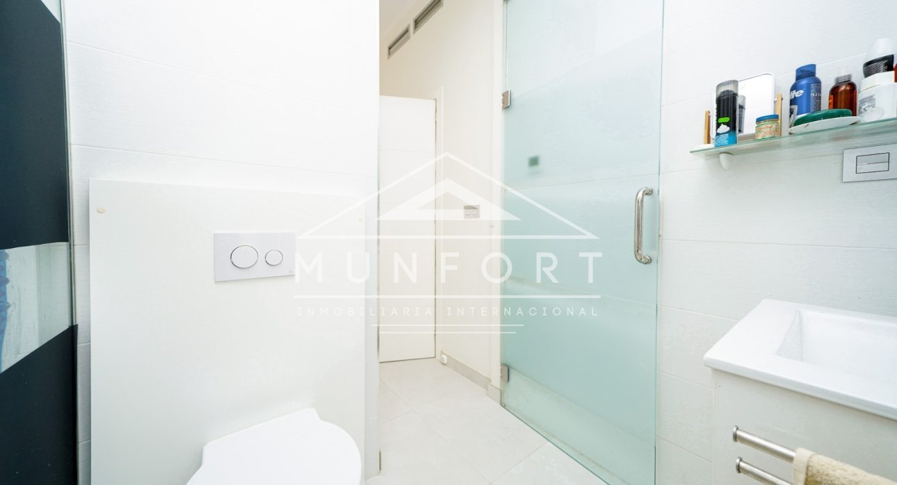 Wiederverkauf - Villen -
Rojales