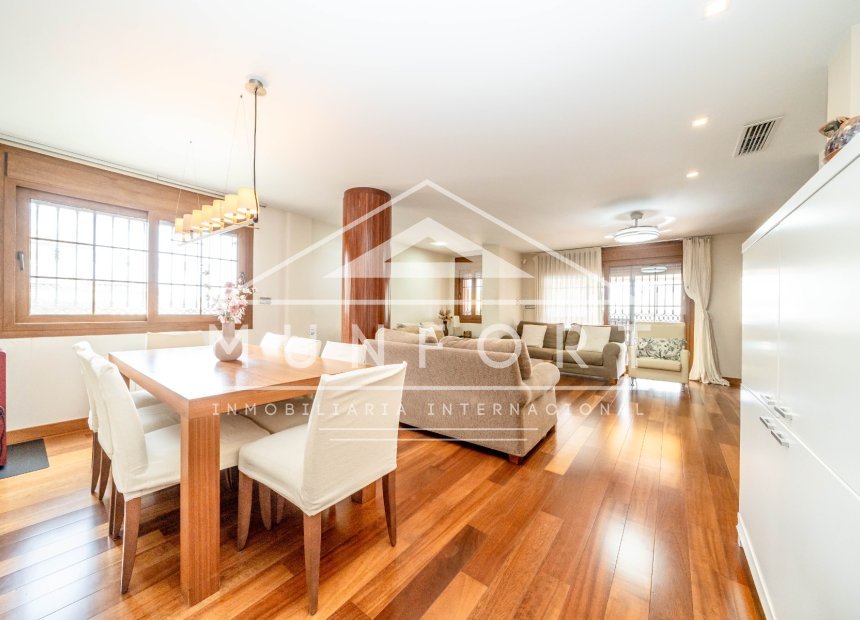 Wiederverkauf - Villen -
San Javier - Santiago de la Ribera