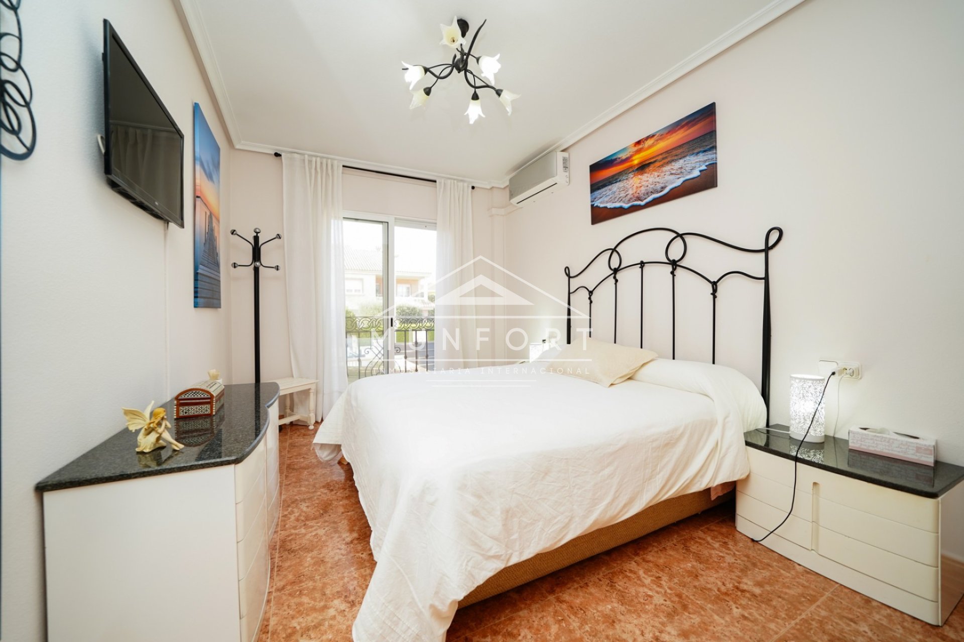 Wiederverkauf - Villen -
San Javier