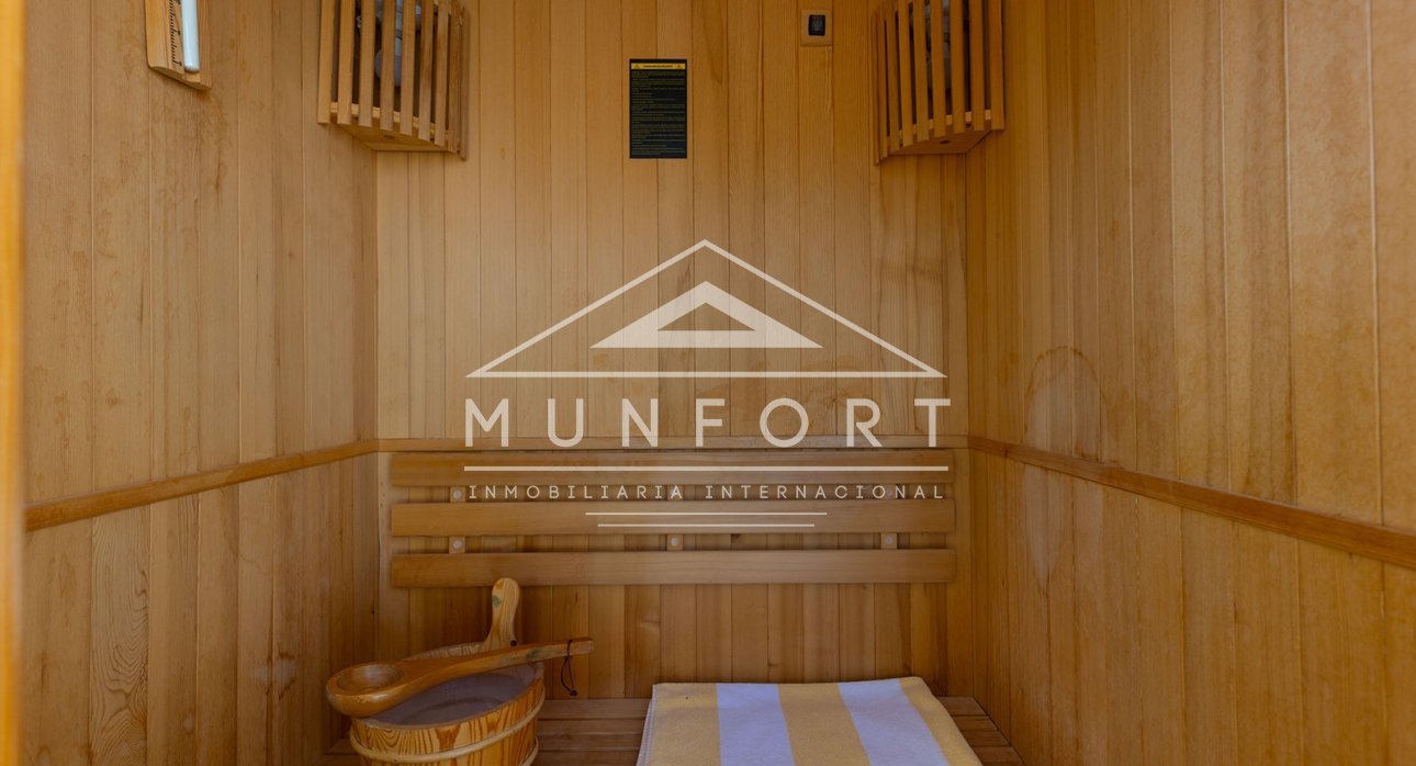 Wiederverkauf - Villen -
San Miguel de Salinas