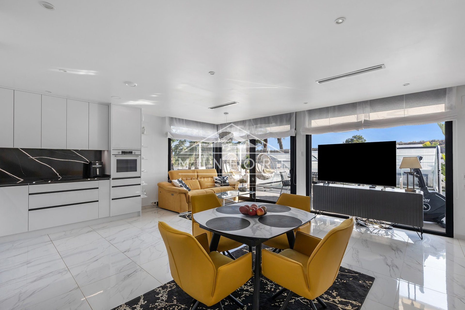 Wiederverkauf - Villen -
San Miguel de Salinas