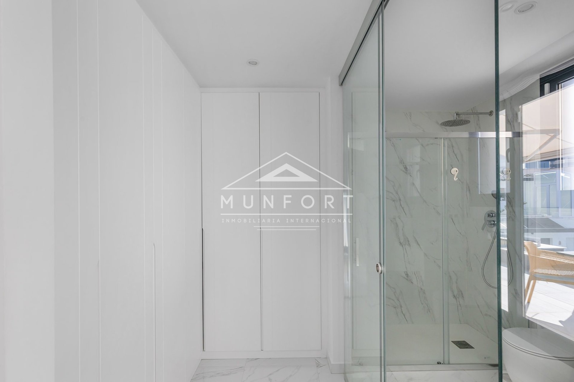 Wiederverkauf - Villen -
San Miguel de Salinas