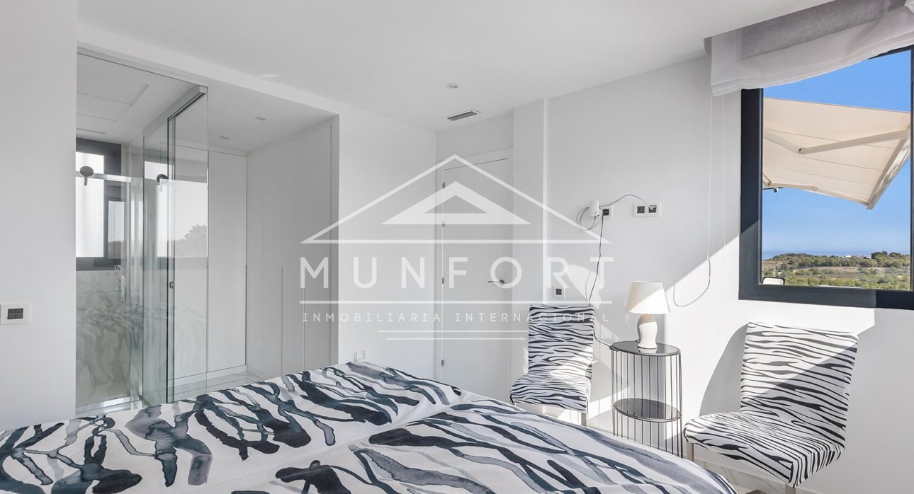 Wiederverkauf - Villen -
San Miguel de Salinas