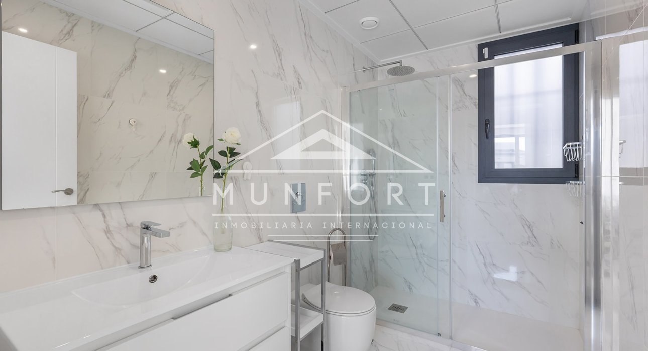 Wiederverkauf - Villen -
San Miguel de Salinas