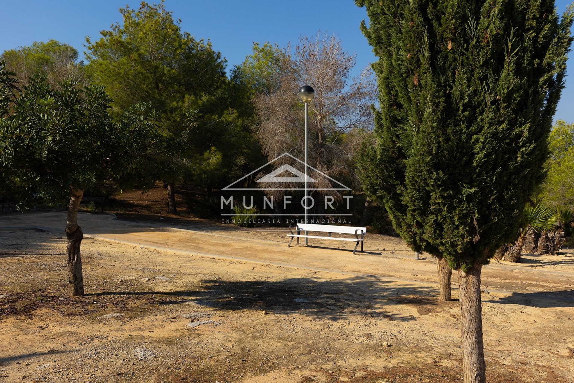 Wiederverkauf - Villen -
San Miguel de Salinas