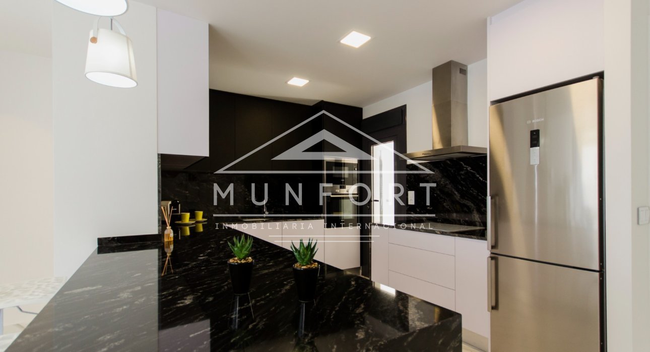 Wiederverkauf - Villen -
San Miguel de Salinas