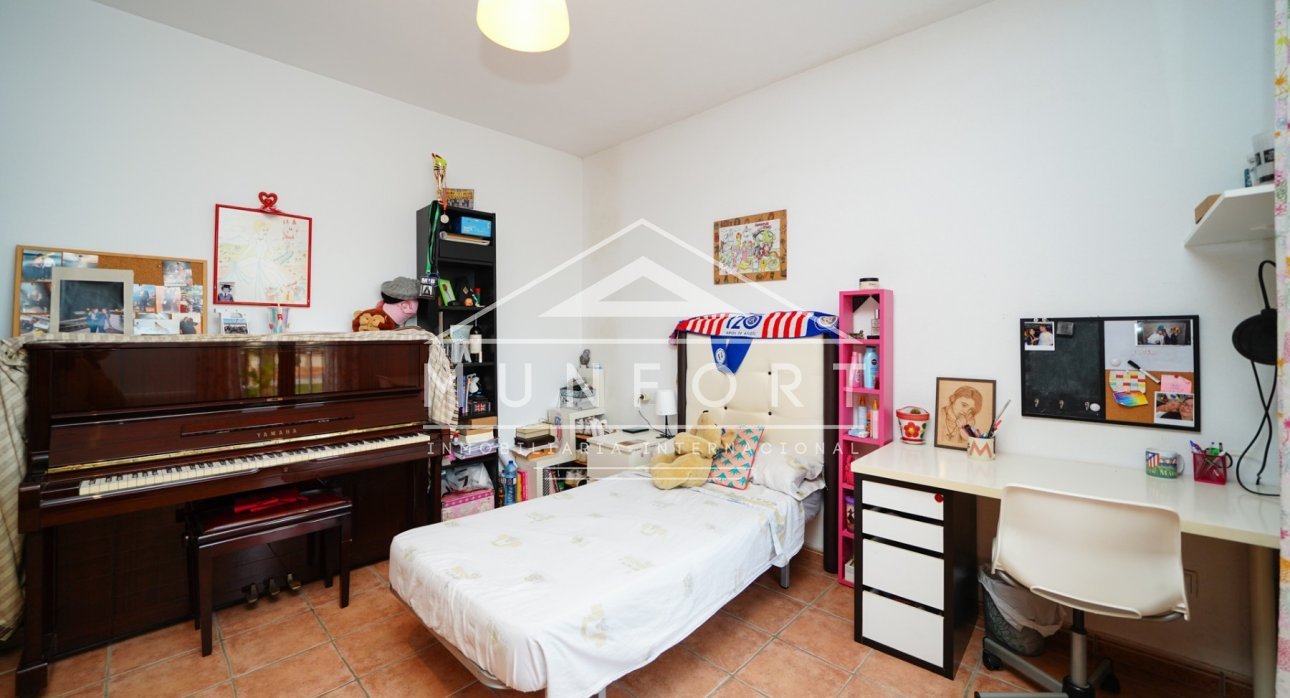 Wiederverkauf - Villen -
San Pedro del Pinatar