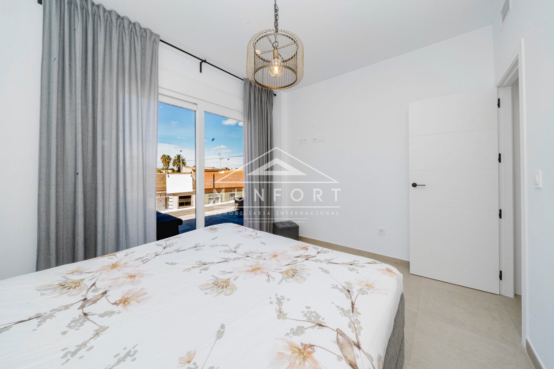Wiederverkauf - Villen -
San Pedro del Pinatar