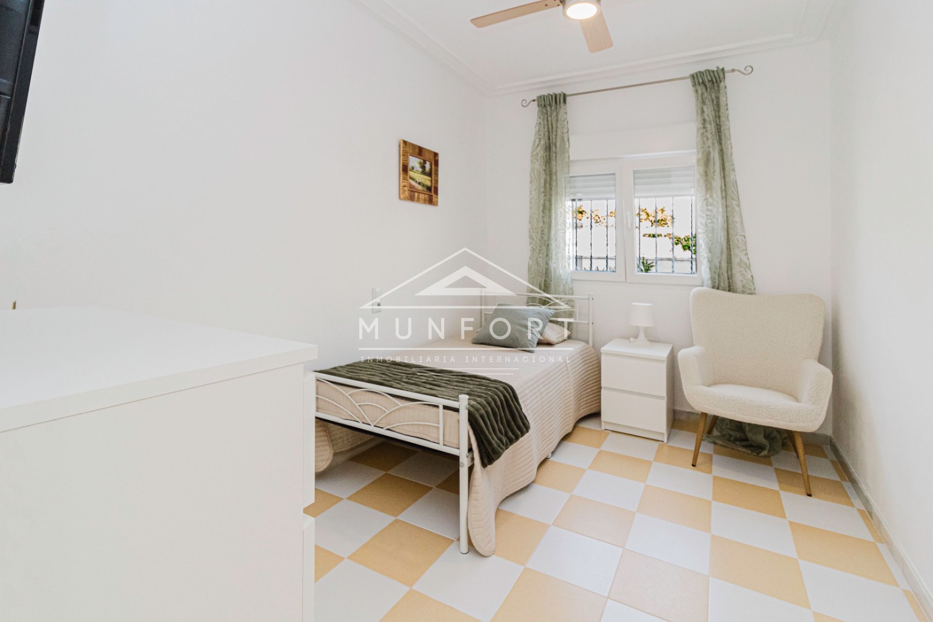 Wiederverkauf - Villen -
Torrevieja - Aguas Nuevas - Torrevieja