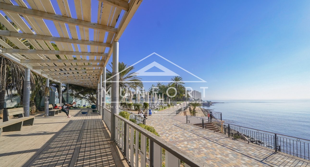 Wiederverkauf - Wohnungen -
Orihuela Costa - Punta Prima