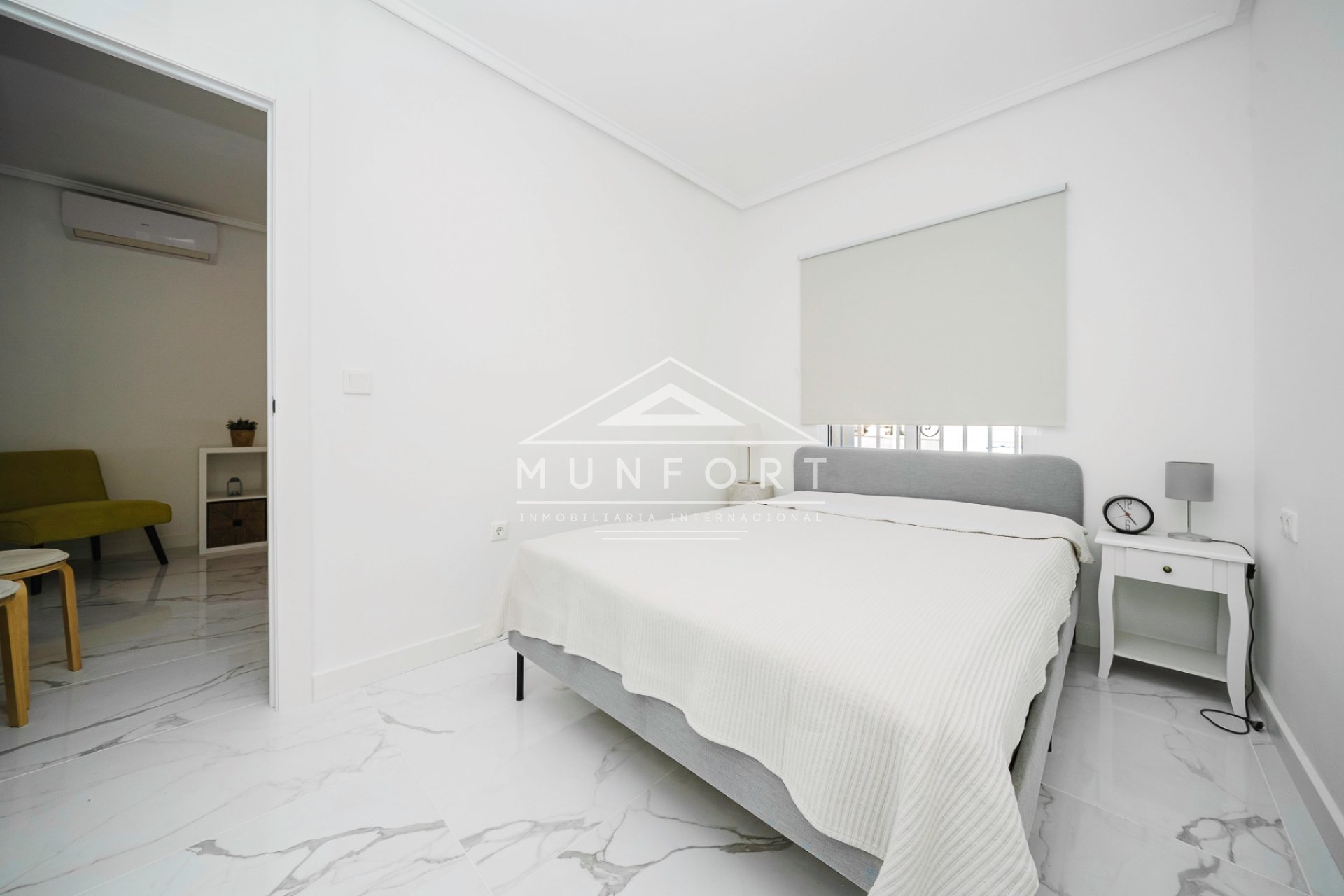 Wiederverkauf - Wohnungen -
Torrevieja - Centro - Torrevieja