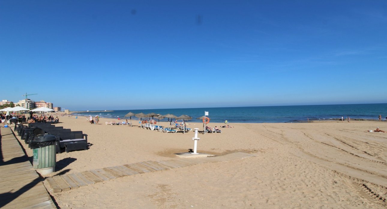 Wiederverkauf - Wohnungen -
Torrevieja - La Mata - Torrevieja