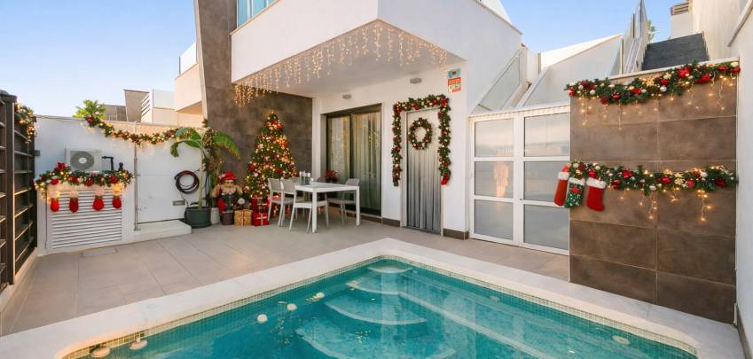 The Most Sought-After Homes on the Costa Blanca and Costa Cálida for Spending Christmas in the Sun