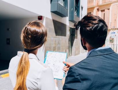 Limits on tourist housing in Spain and the market