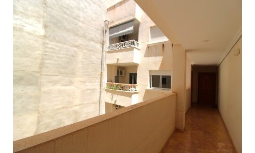 Segunda mano - Apartamentos -
Torrevieja - Playa del Cura