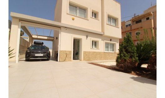 Resale - Villas -
Torrevieja - La Mata - Torrevieja