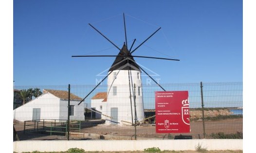 Herverkoop - Rijtjeshuizen -
San Pedro del Pinatar - El Mojón