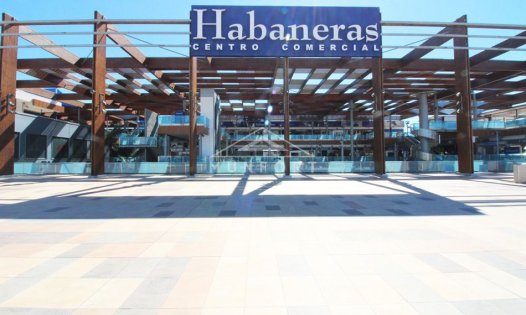 Segunda mano - Premisas comerciales -
Torrevieja - La Torreta - Torrevieja