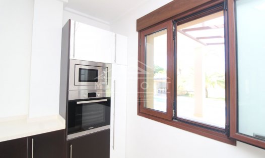 Resale - Villas -
Orihuela Costa - Cabo Roig