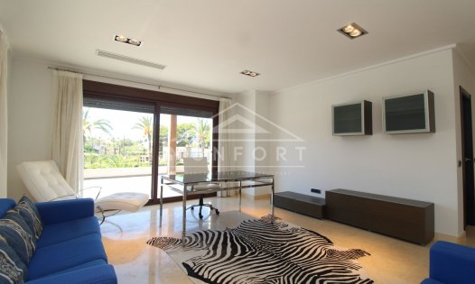 Resale - Villas -
Orihuela Costa - Cabo Roig
