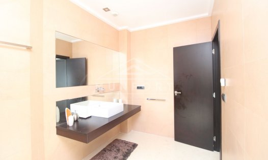 Resale - Villas -
Orihuela Costa - Cabo Roig