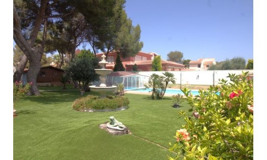 Segunda mano - Villas -
Dehesa de Campoamor