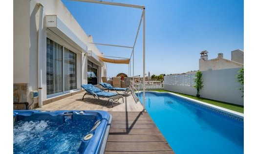 Resale - Luxury Villas -
San Miguel de Salinas - Urbanización Blue Lagoon - San Miguel de Salinas