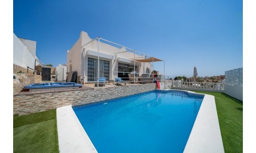 Resale - Luxury Villas -
San Miguel de Salinas - Urbanización Blue Lagoon - San Miguel de Salinas